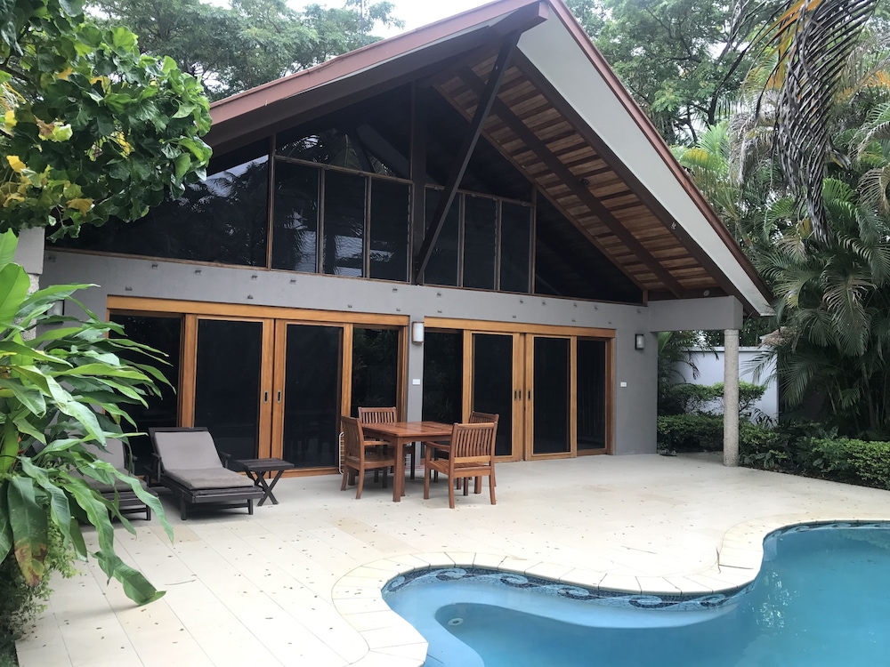 First Landing Beach Resort and Villas in LAUTOKA