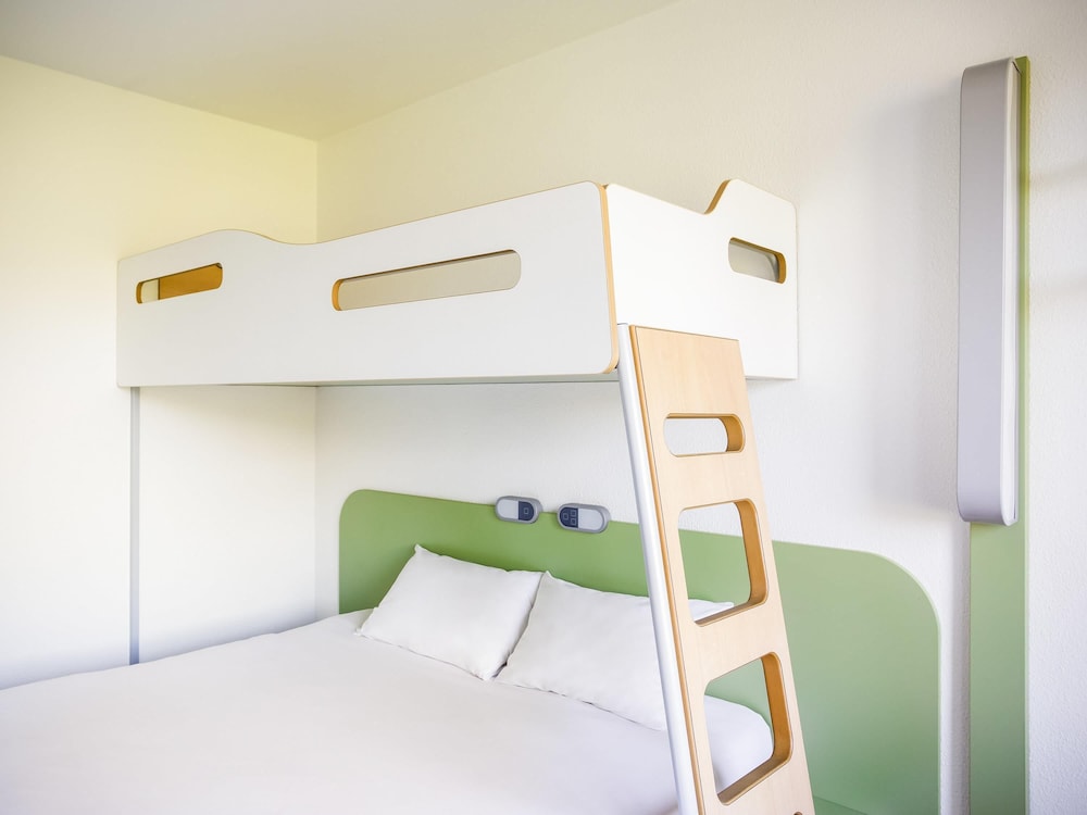 Ibis Budget Pau Lescar 38/68