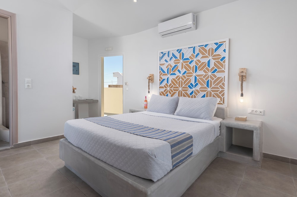 Gizis Cliffside Suites 23/50