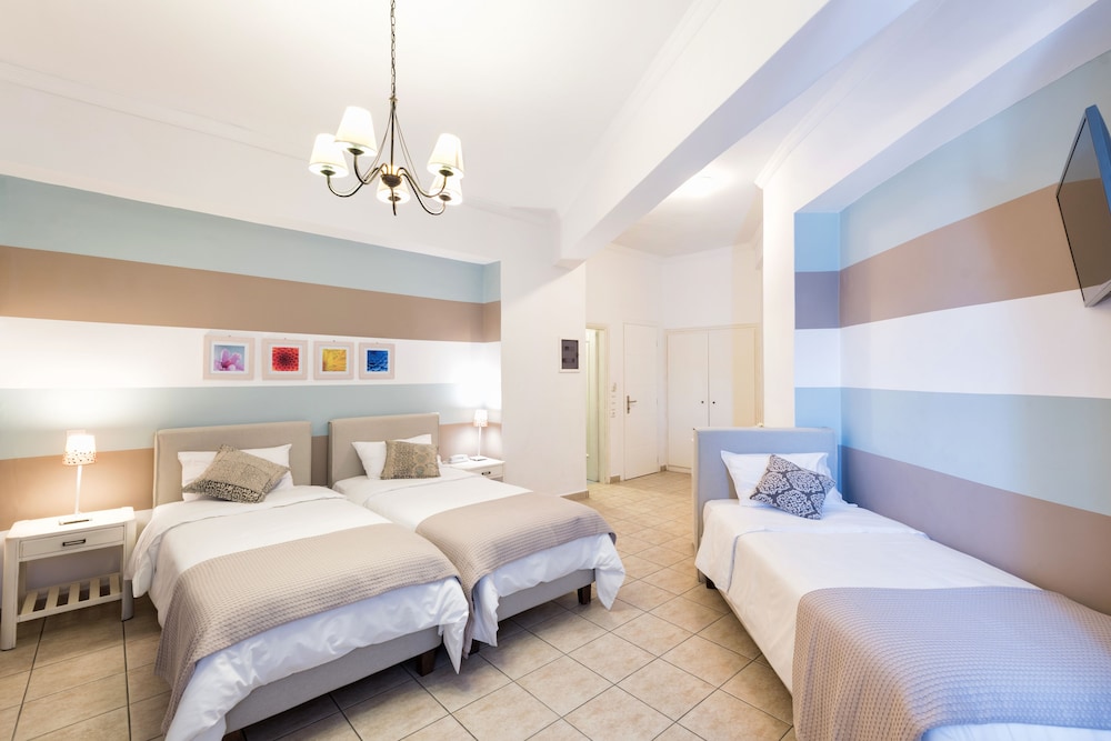 Hotel Oasis 9/50
