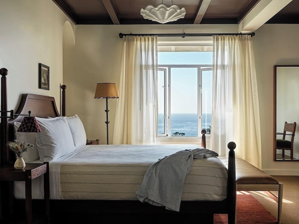ROOM, KING BED, OCEAN VIEW