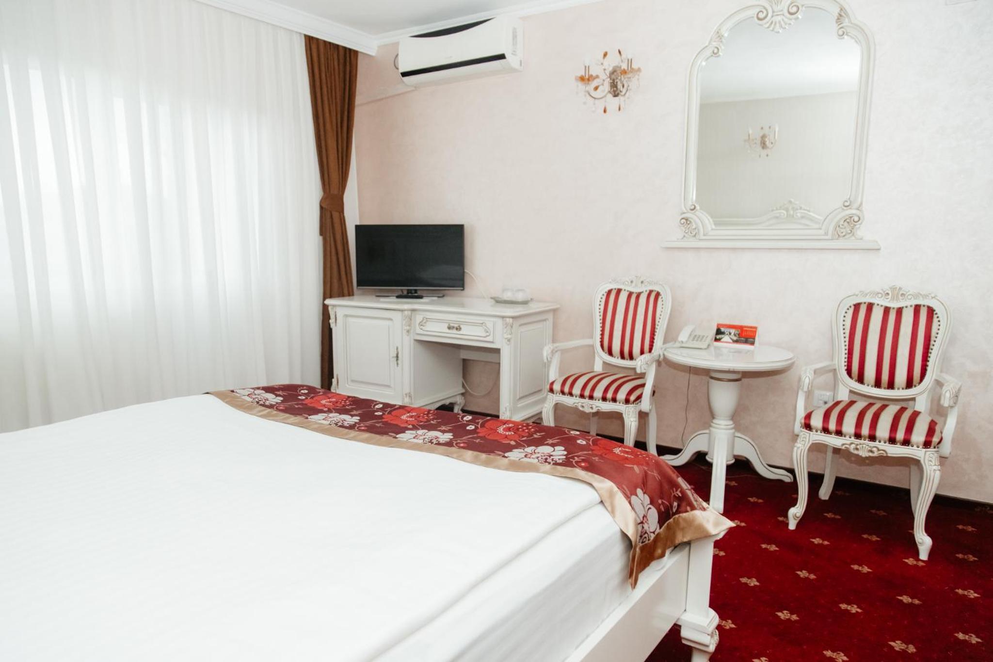 CAPITOL IASI 46/50