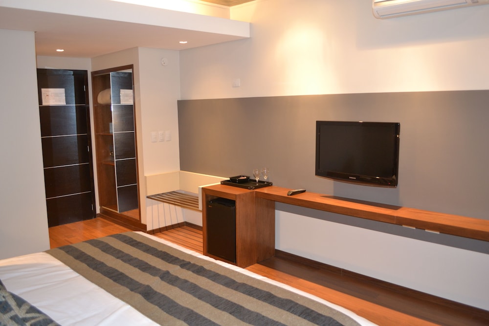 Amerian Tucuman Apart And Suites 10/44