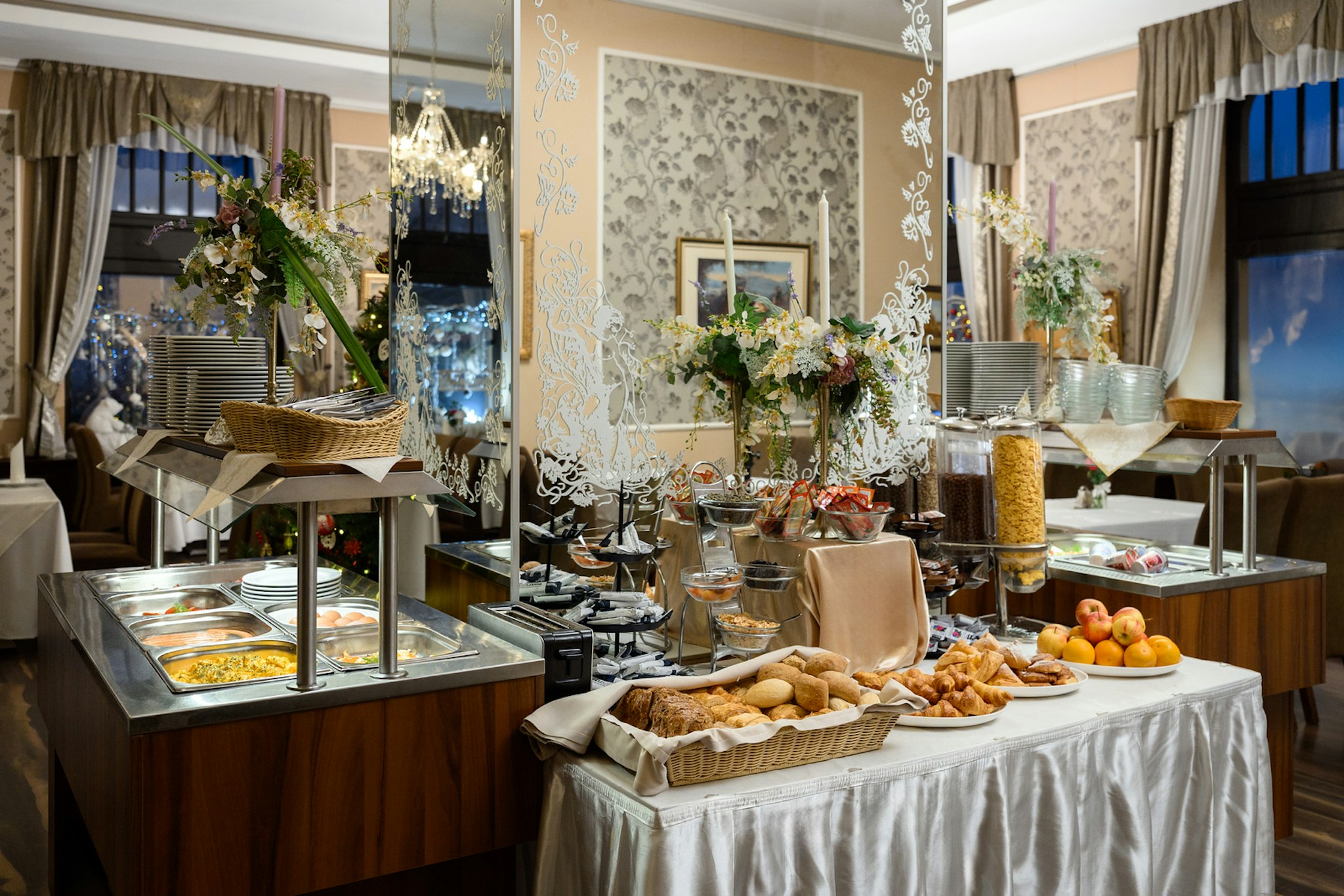 ERZSEBET KIRALYNE HOTEL 23/43