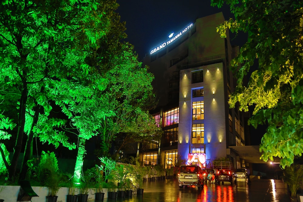 Grand Tamanna Hotel 41/45