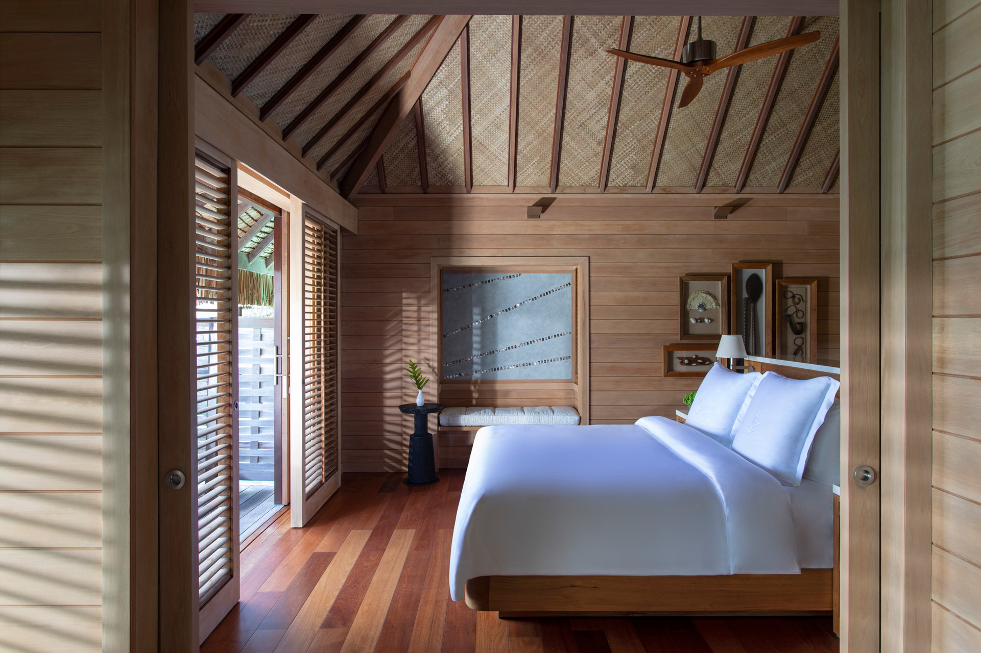 1 Bedroom, Overwater, Bungalow, Lagoon View