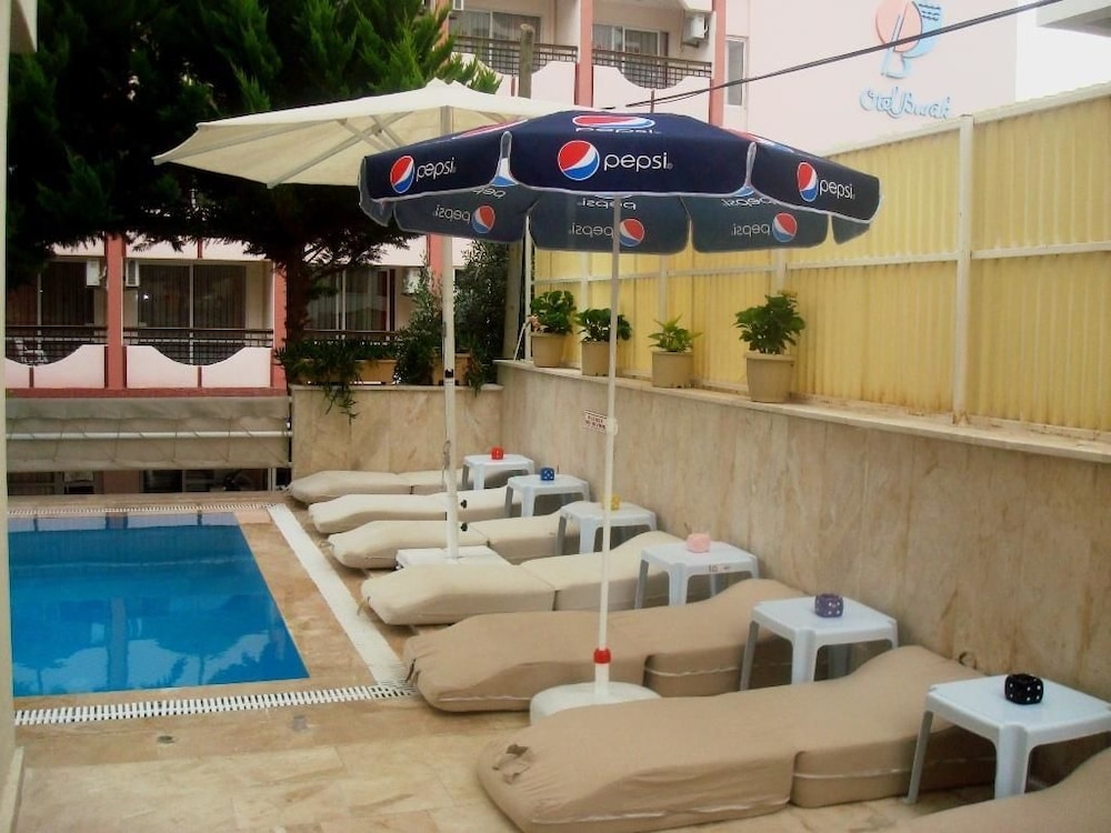 Kartel Hotel 23/50