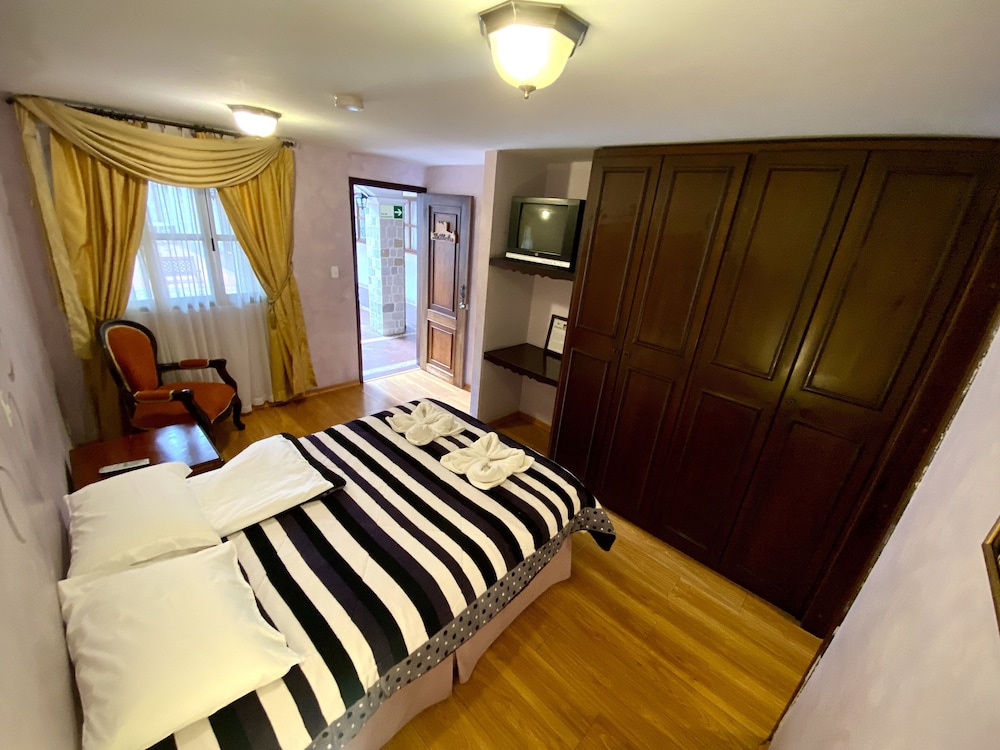 Villa de Tacvnga Hotel 20/50