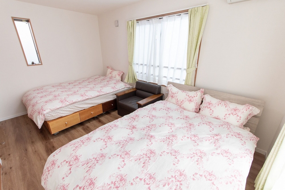 Mori House In Nishinippori [VR] 10/27