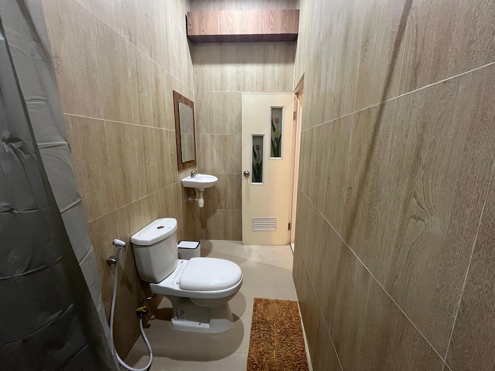 Clover Homestay 62/65