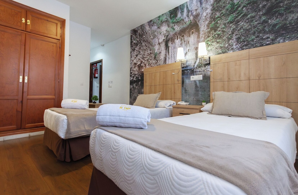STANDARD, 2 BEDS