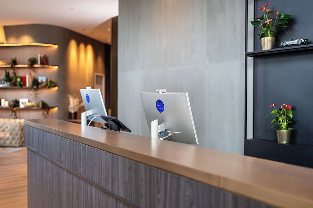 Radisson Blu Hotel at Porsche Design Tower Stuttgart 4/50
