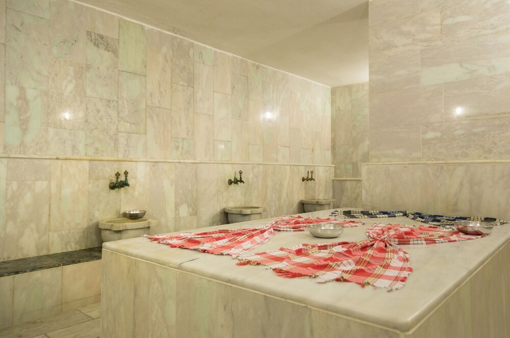 ponz boutique hotel 35/57