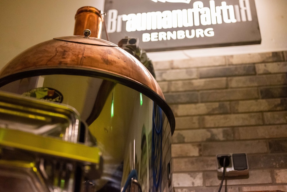 Askania Hotel Bernburg 27/50