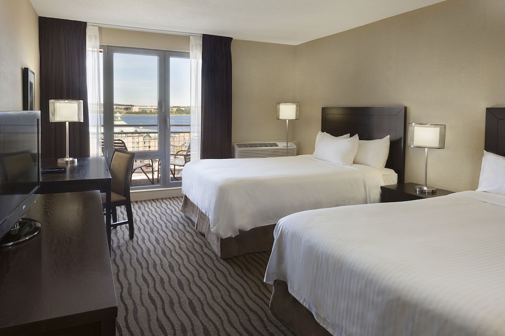 Hotel Halifax 9/28