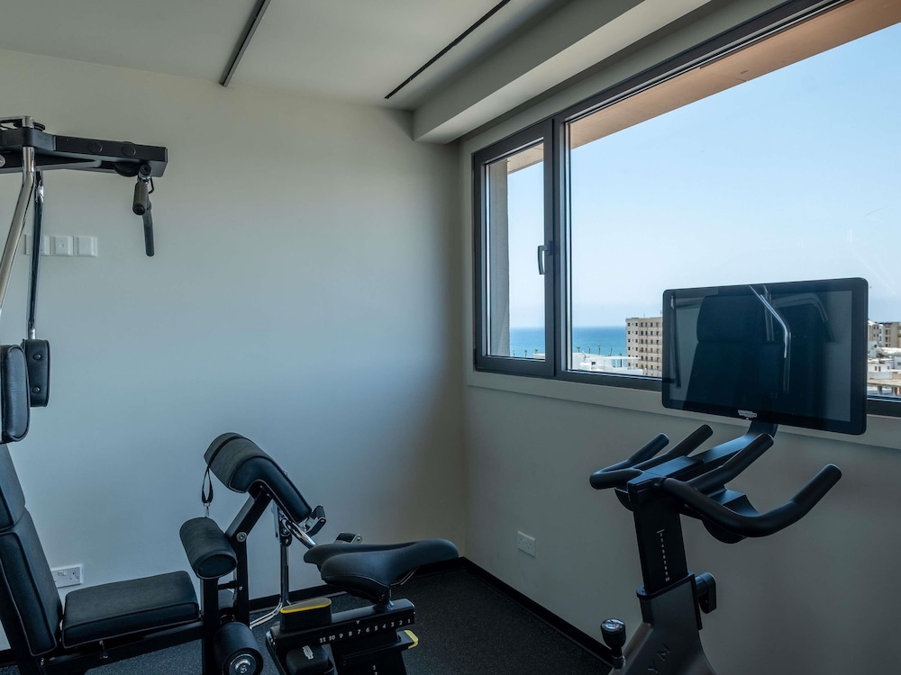 Mercure Larnaca Finikoudes Beach 37/60