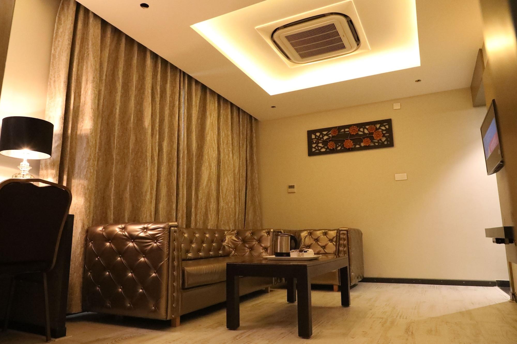 Hotel Imperial Grand 20/24
