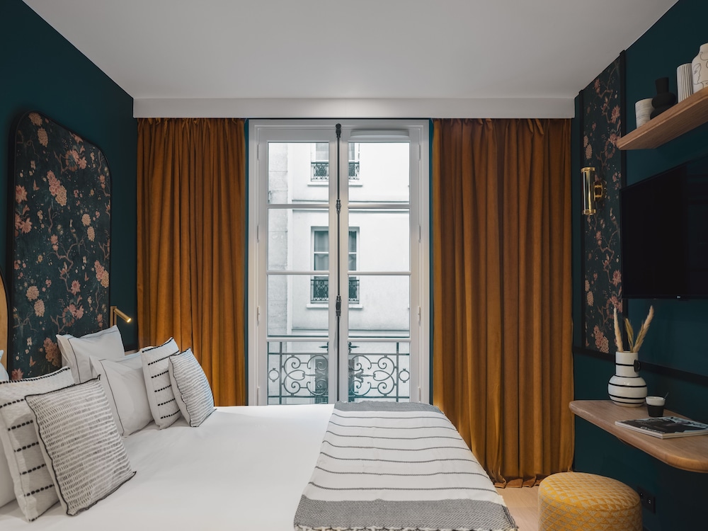 Hotel Dandy 17/50