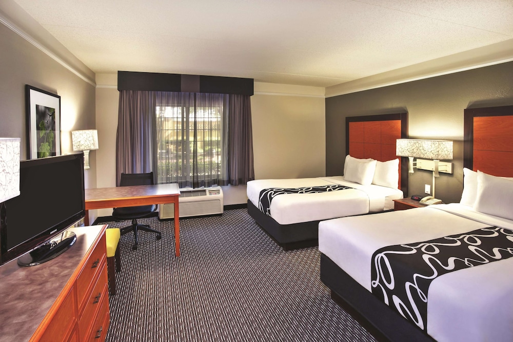 La Quinta Inn & Suites by Wyndham Birmingham Homewood 25/59