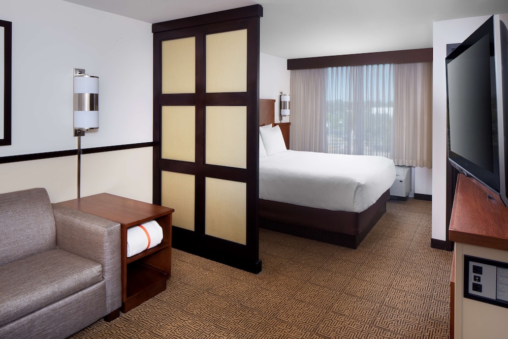 Hyatt Place Phoenix Mesa 9/56