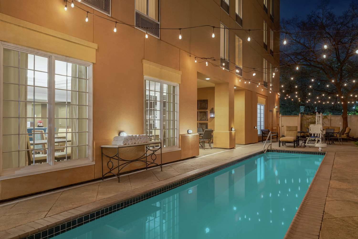 Hampton Inn New Orleans St Charles Ave Garden District La 32/63
