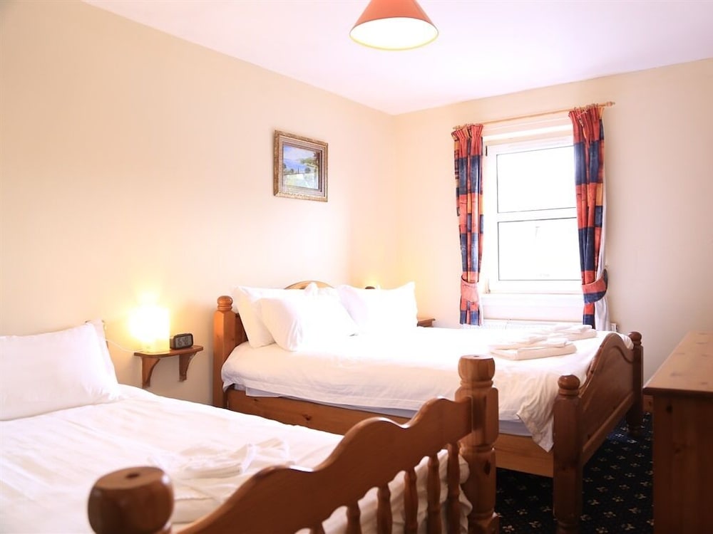 Twin Lions Hotel 14/51