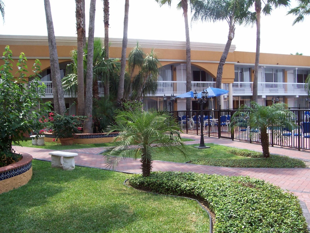 La Copa Hotel 8/53