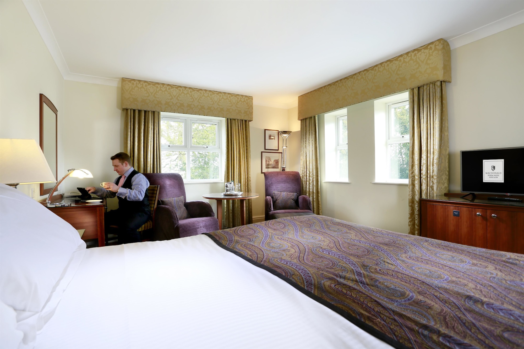 DELUXE, SUITE, DOUBLE BED