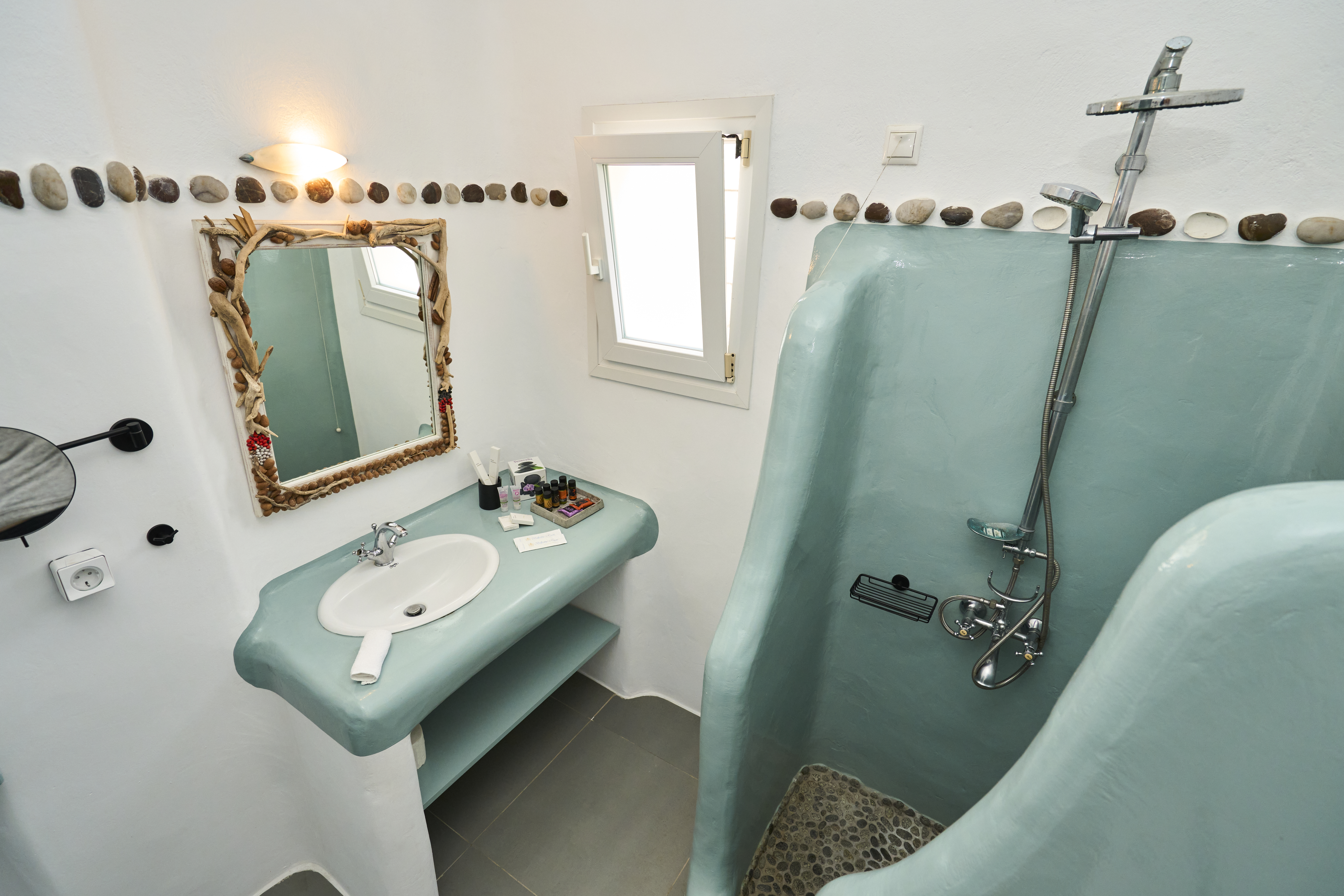 غرفة سوبيريور بسرير مزدوج أو سريرين منفصلين بإطلالة على البحر، Bellissimo Resort 9/9