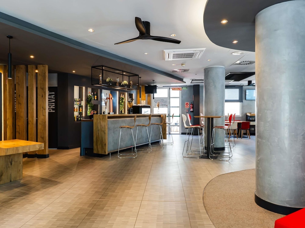 ibis Barcelona Castelldefels 12/79