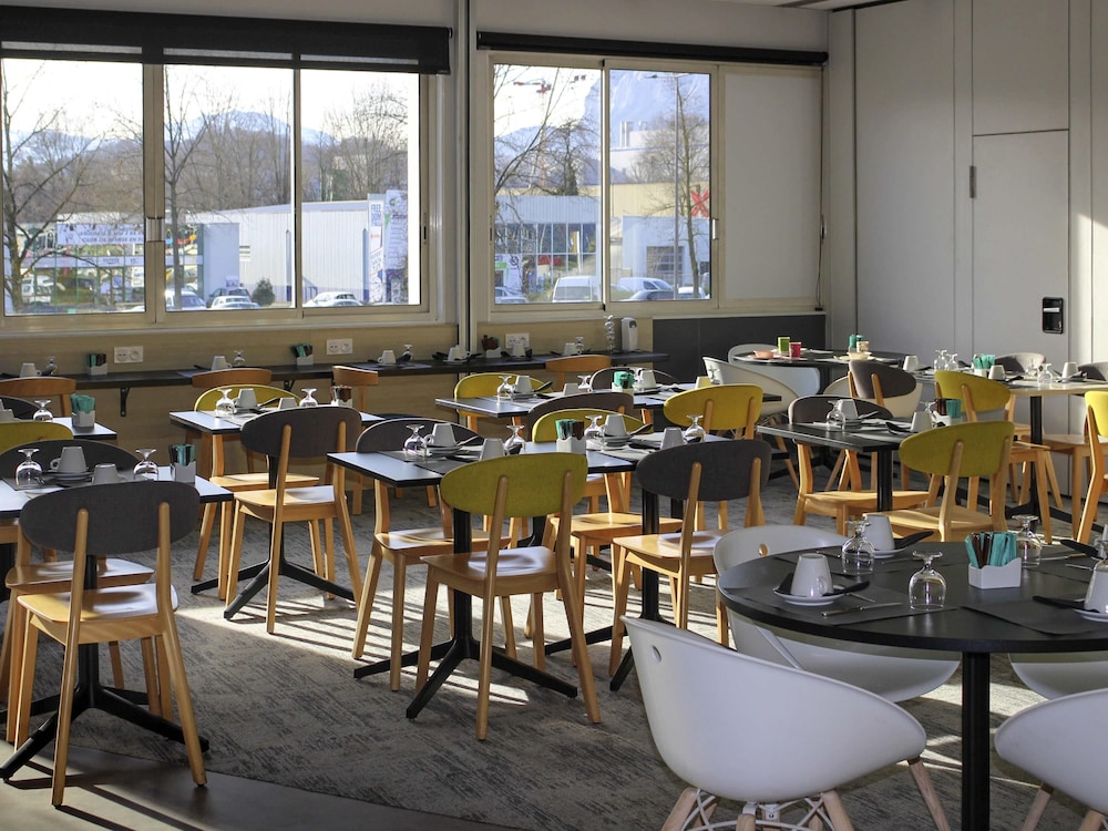 Ibis Styles Crolles Grenoble A41 26/38