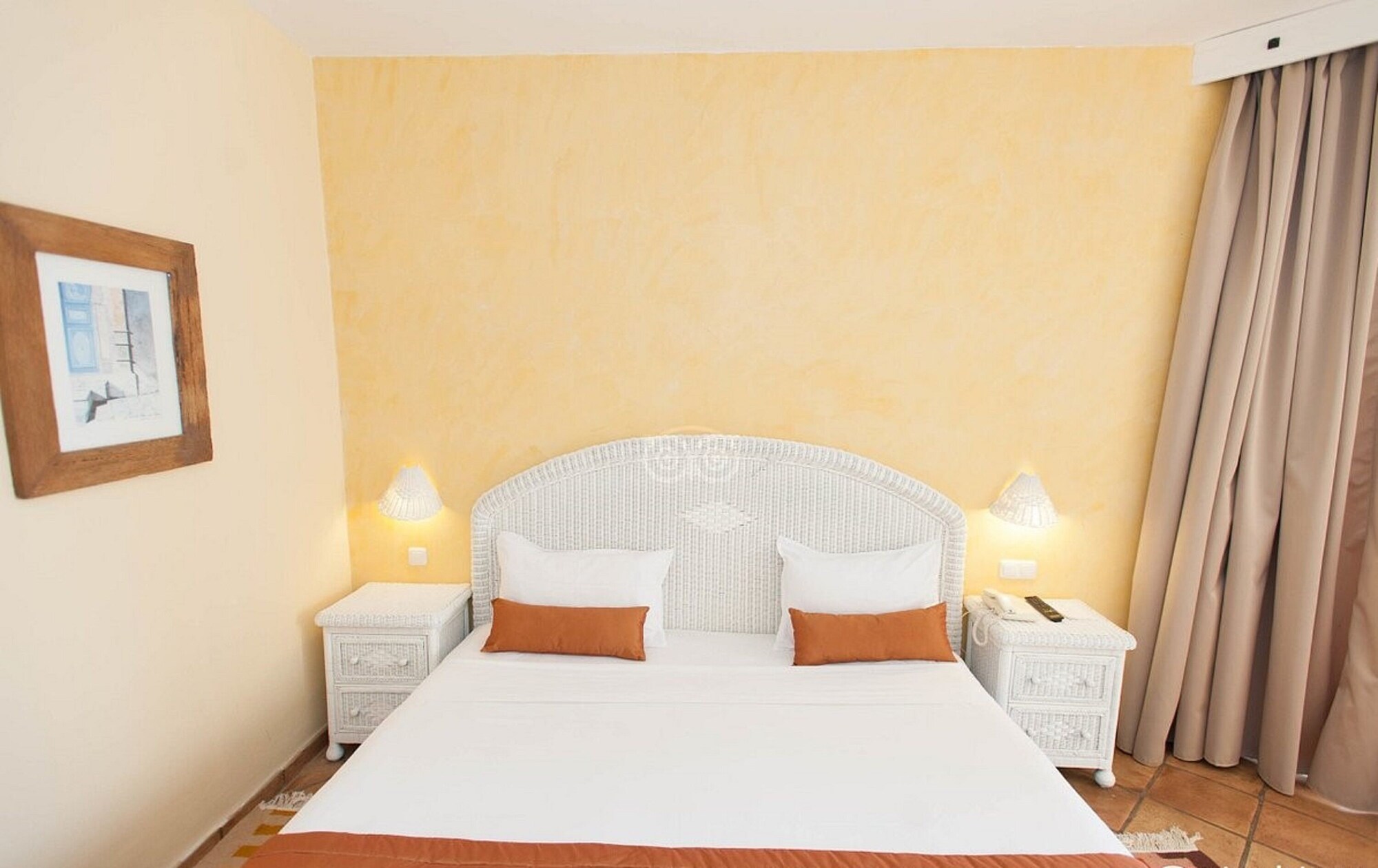 غرفة قياسية ثلاثية بسرير مزدوج وسرير فردي، Odyssee Resort and Thalasso 2/7