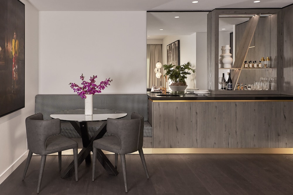 Hotel X Brisbane Fortitude Vly Vignette Colllection 68/82