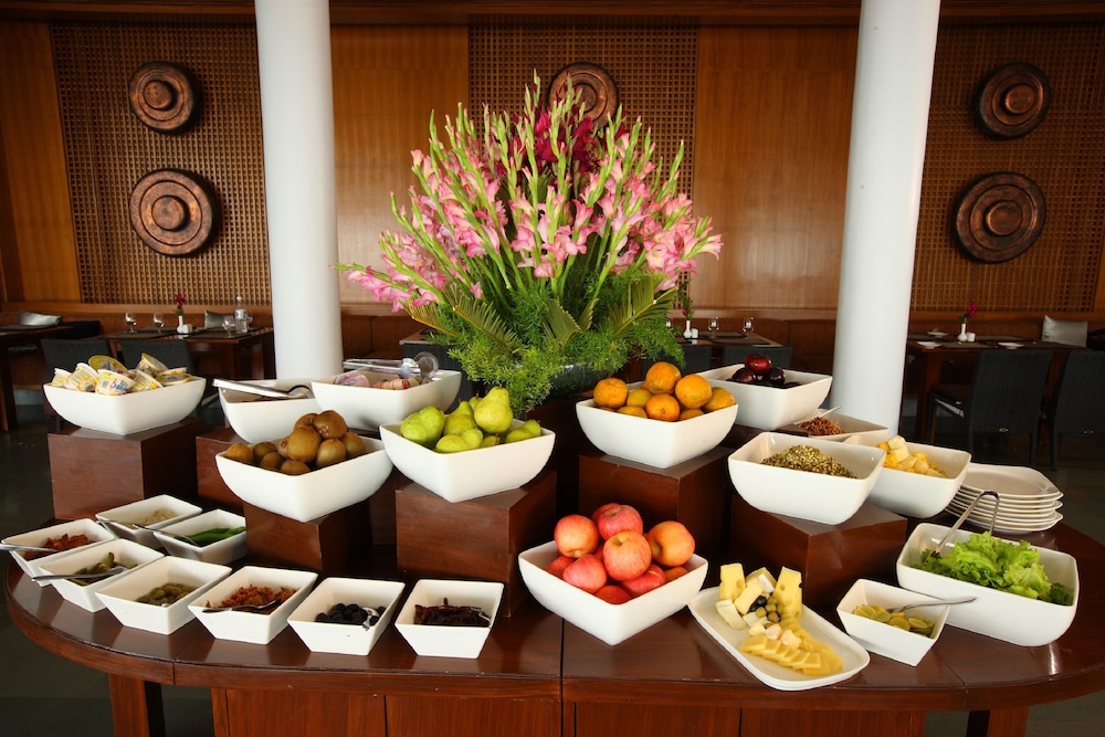 Moksha Himalaya Spa Resort 26/50