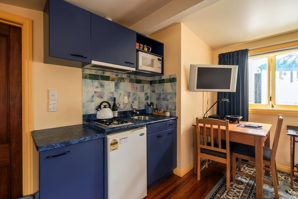 The Great Ponsonby Arthotel 50/72