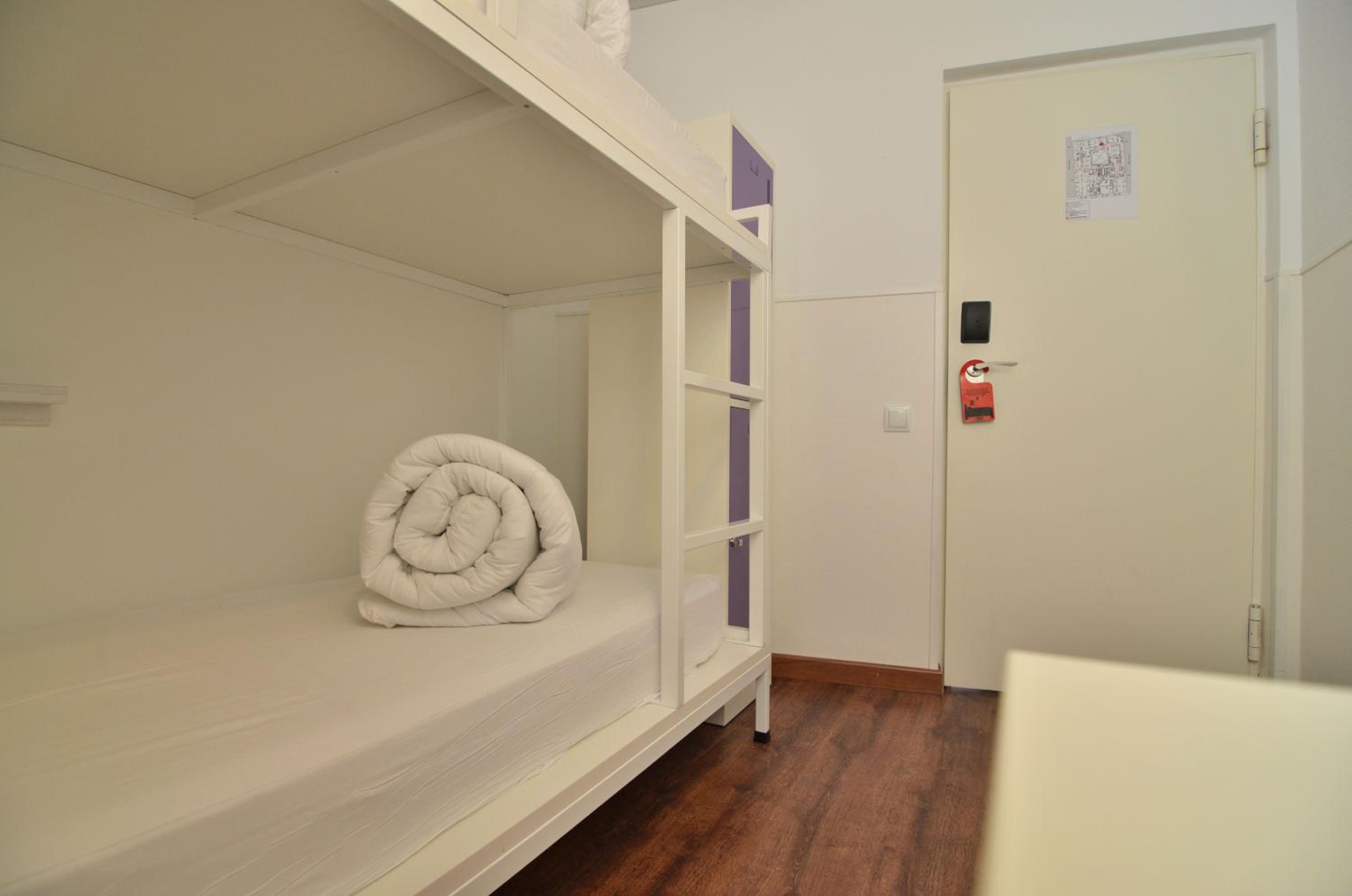 غرفة اقتصادية بسريرين منفصلين بحمام مشترك، Far Home Atocha 3/5
