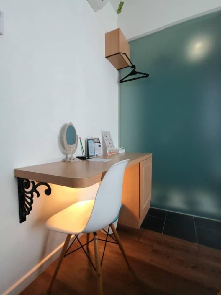 Havona Boutique Hotel at Mount Austin 9/48