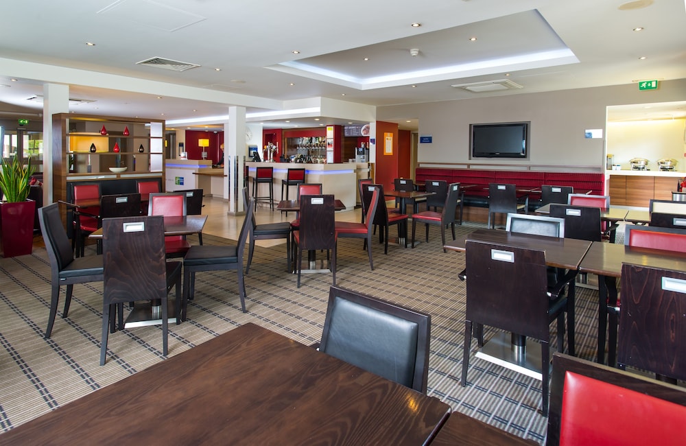 Express By Holiday Inn Birmingham Oldbury 48/61