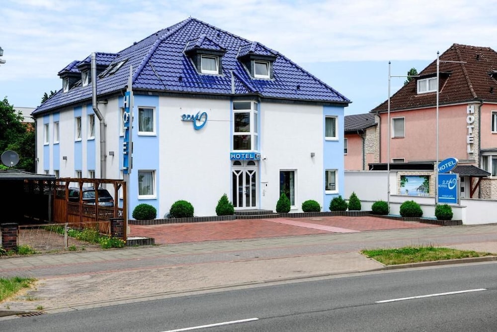 Hotel Opal 3/60