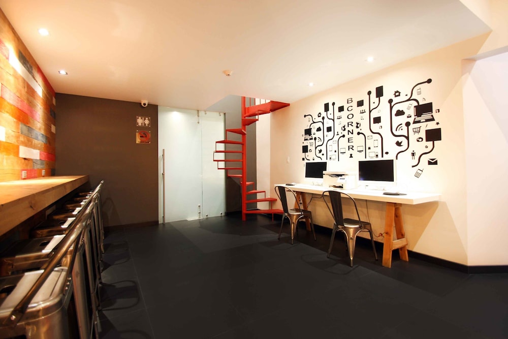 B my Hotel 28/37