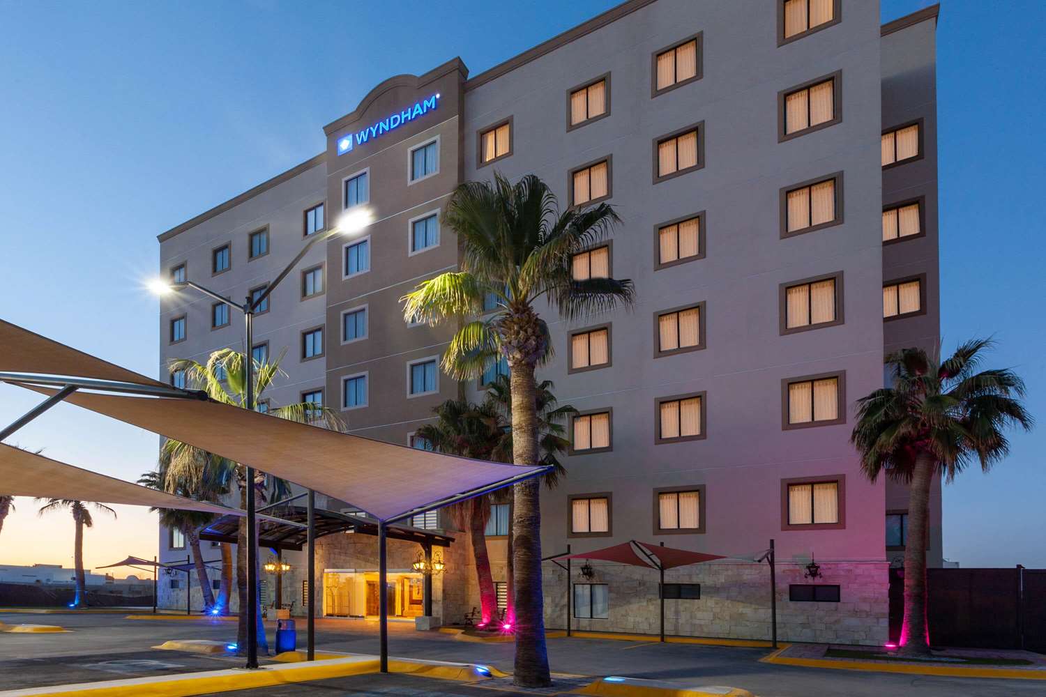 Wyndham Torreon 27/33