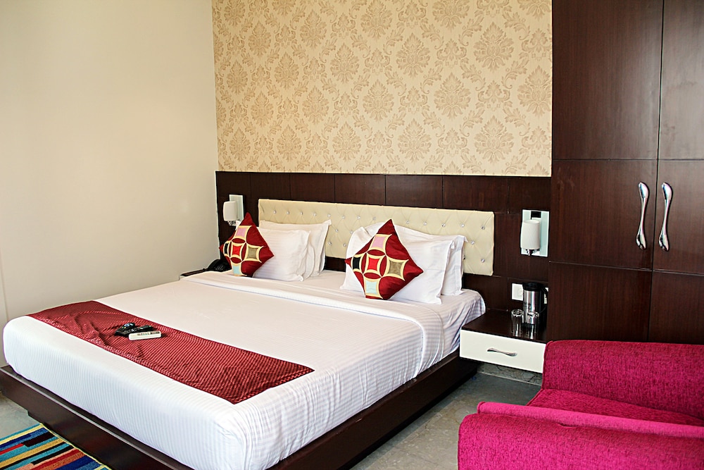 Fabhotel Taj Nagari 13/50