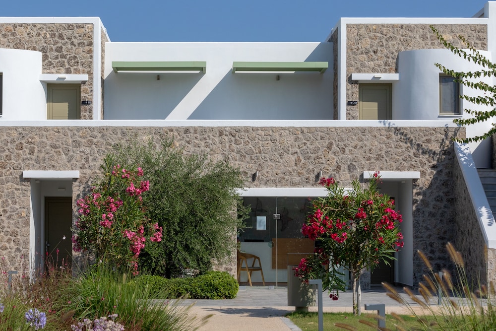 Kyma Suites 2/42