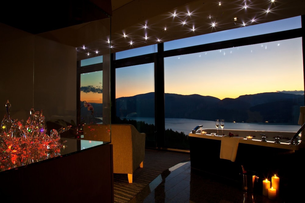 Sparkling Hill Wellness Resort And Spa 26/32