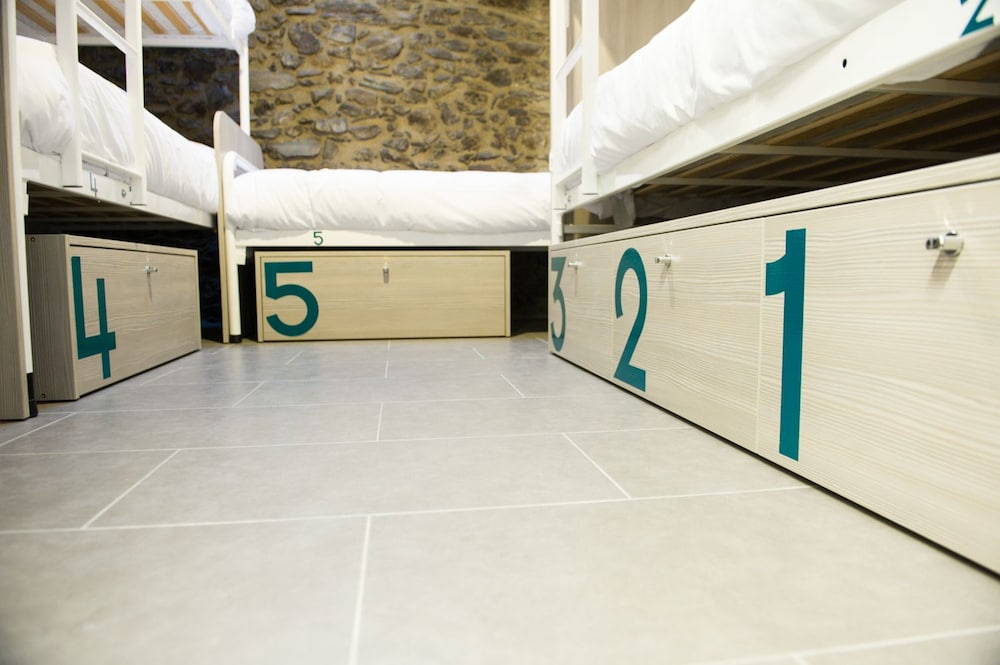 Mountain Hostel Tarter 50/50