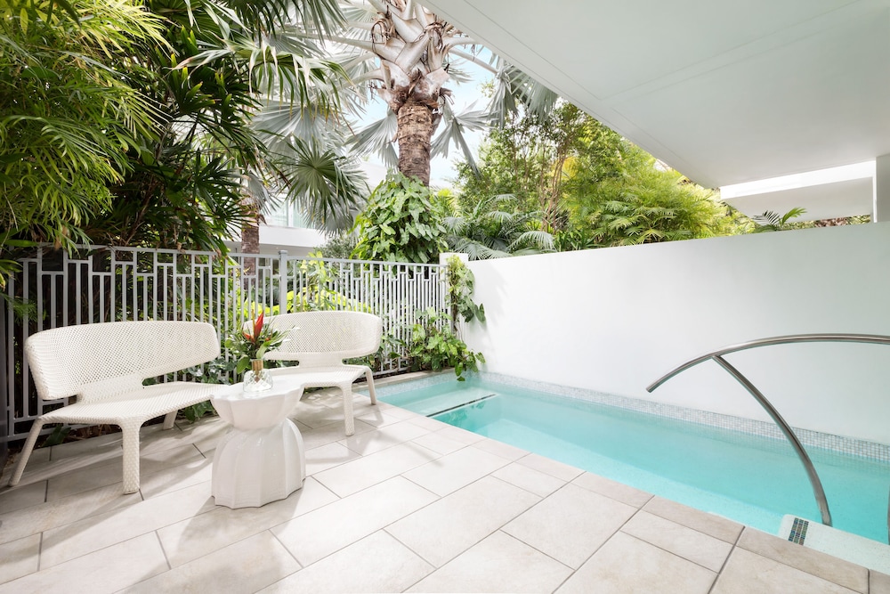 H2o Suites Hotel 24/58