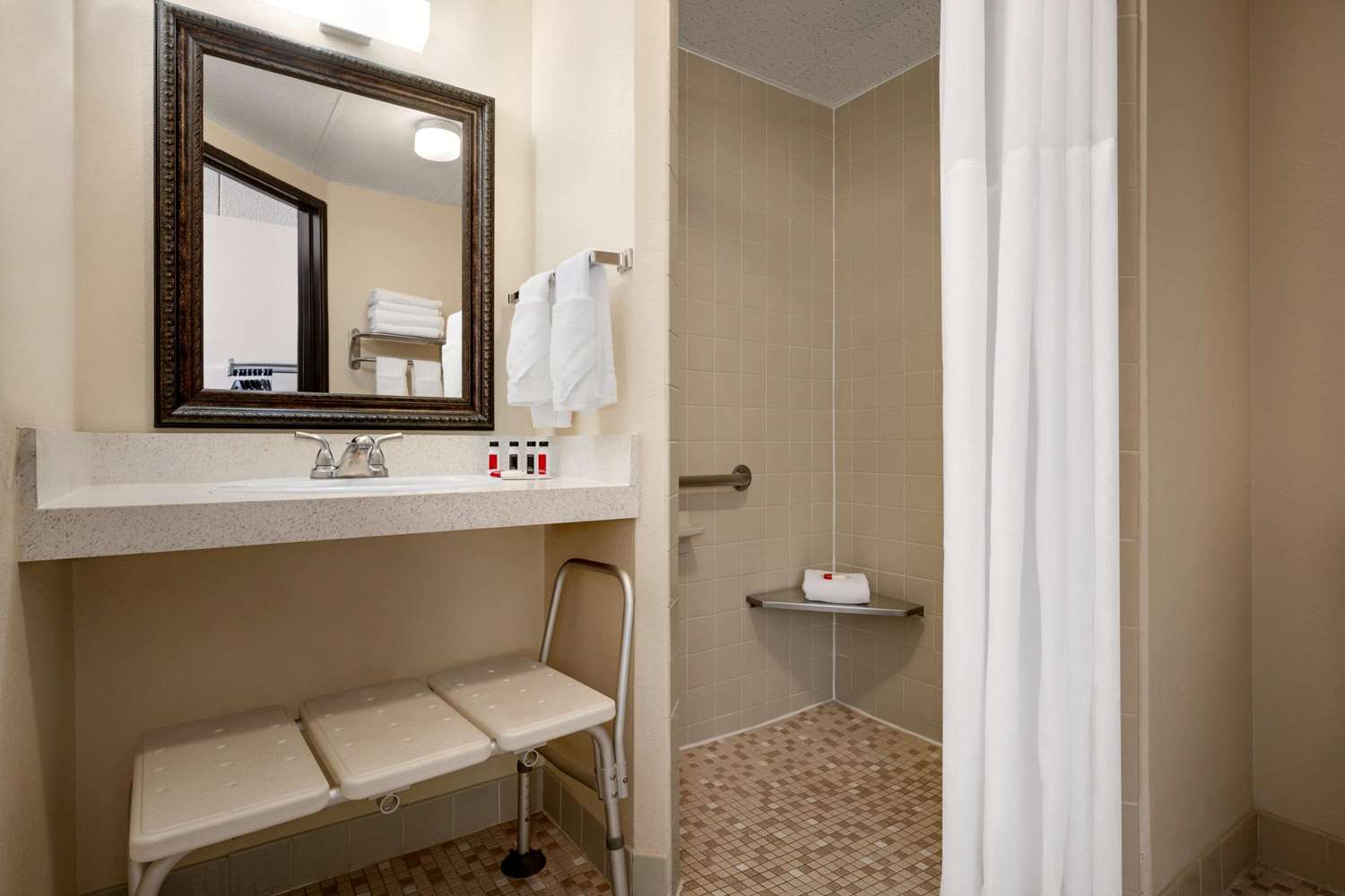 Days Inn by Wyndham Fort Collins 73/75