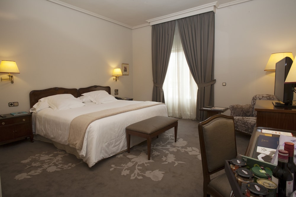 Room at Wellington Hotel Spa Madrid, MADRID