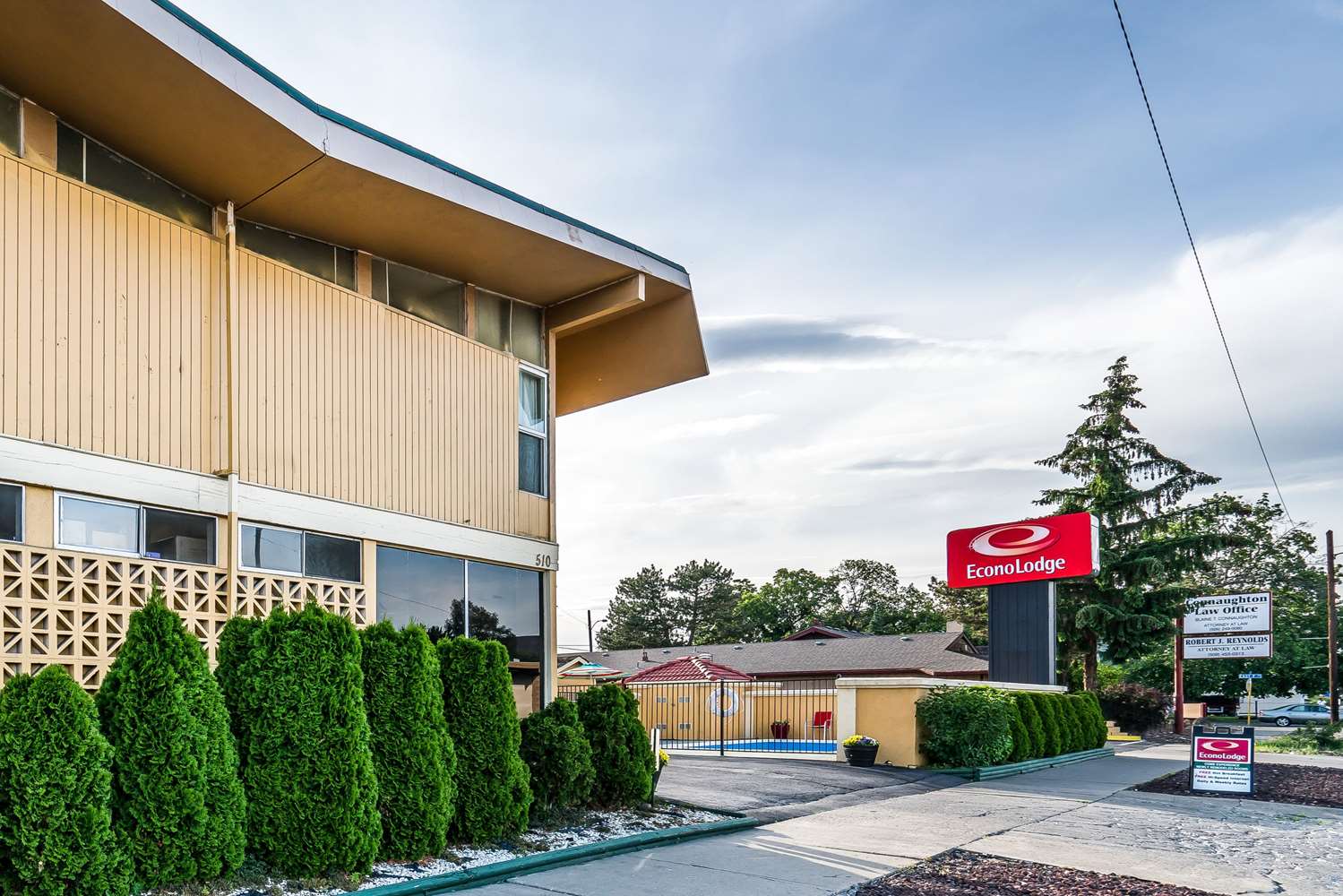 ECONO LODGE 34/36