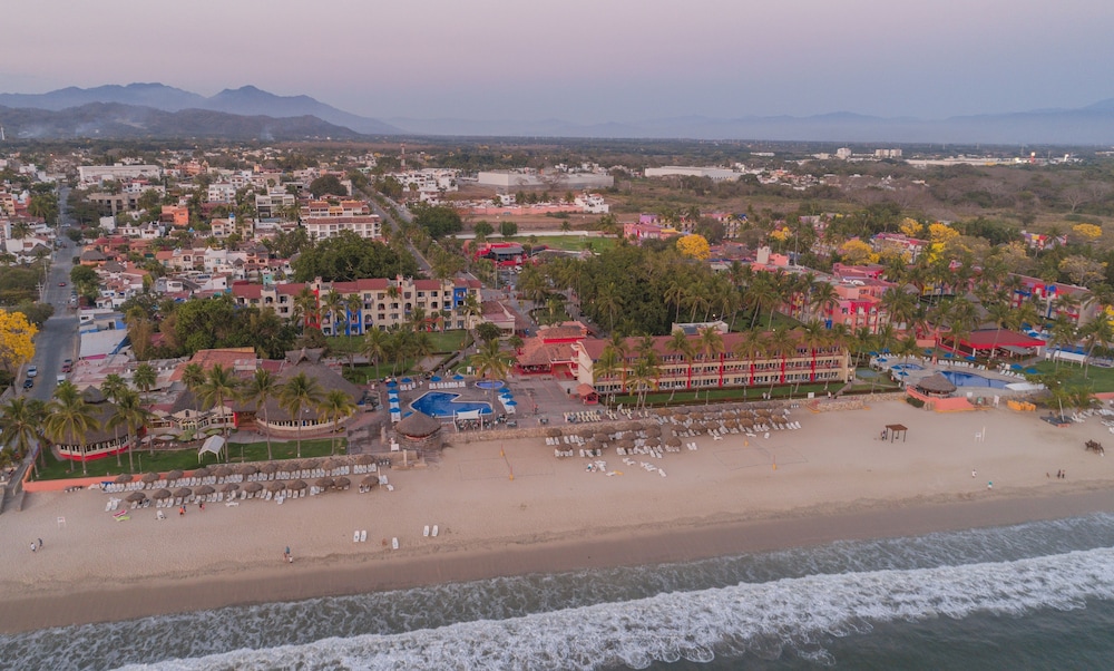 Grand Decameron Complex Bucerias A Trademark All Inclusive 71/76